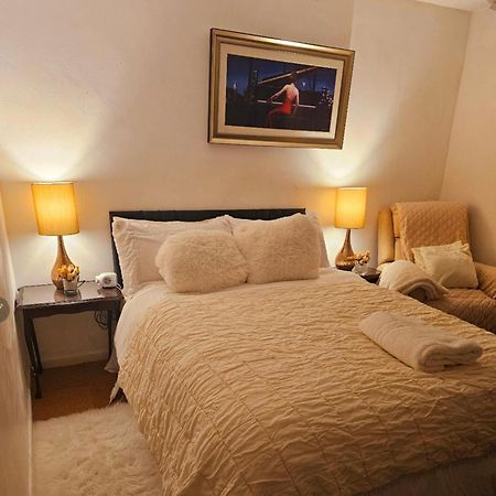 Cuisinease Appartement Ollerton Buitenkant foto