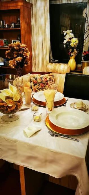 Cuisinease Appartement Ollerton Buitenkant foto